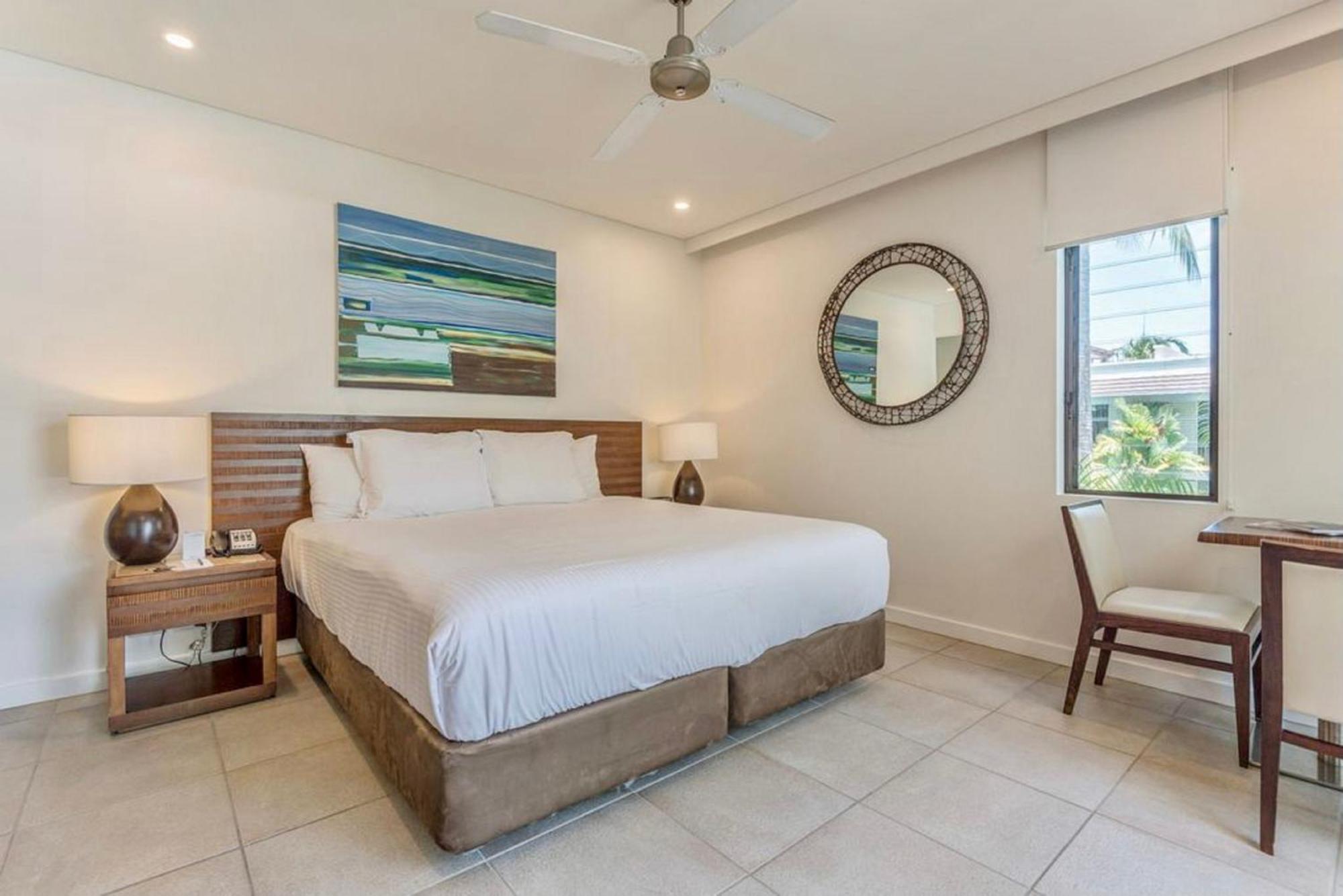 Luxury Apartments At Temple Resort And Spa Port Douglas Ruang foto
